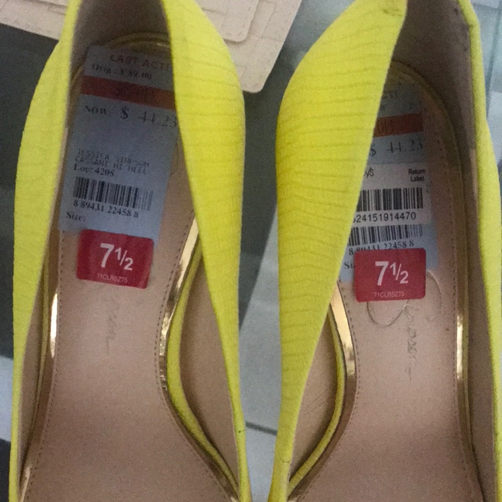 Shoes - Picture 6 of 6